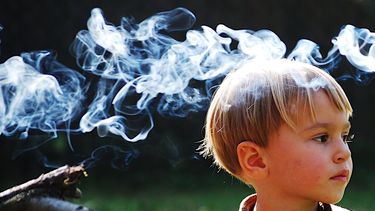 sigarettenrook roken meeroken derdehandsroken kind astma astma-aanval