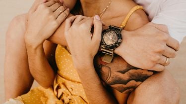 vrouw en man zijn verliefd