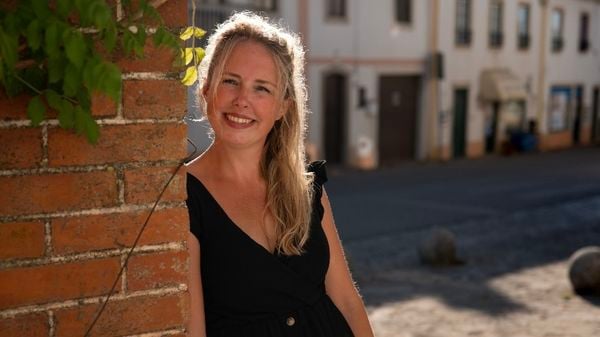 Petra (37) emigreerde met haar gezin naar Portugal: 'De hele basis, de veiligheid, was weg'