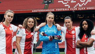 voetbalfan Ajax Vrouwen