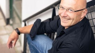  Specialist Eustache Sollman helpt kinderen en hun ouders bij de behandeling van selectief mutisme.