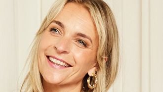 Relatietherapeut over werken aan je relatie als ouders: ‘Begin niet met een datenight’