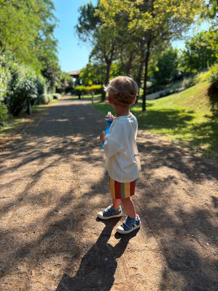 Het park is rustig en lekker groen en schaduwrijk.
