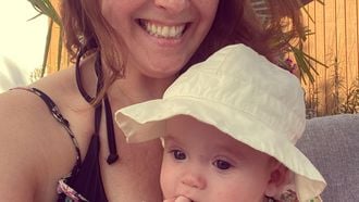 Tanja (44) durfde niet solo-moeder te worden, tot haar vriend vertrok: 'Het valt me zo mee'