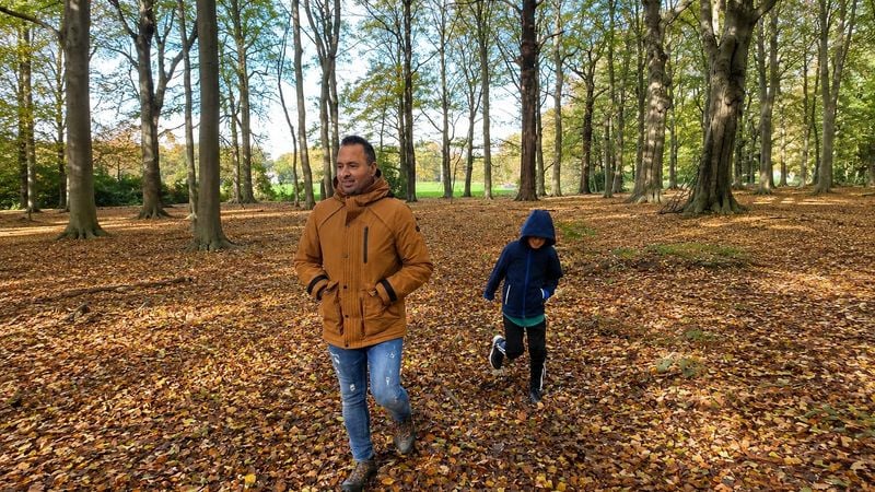 Als adoptiecoach begeleidt Roberto geadopteerden die worstelen met trauma, identiteit en verslaving