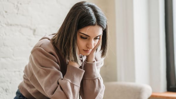 Dít is toekomstangst onder pubers (en zo ga je ermee om) Meta Herman de Groot