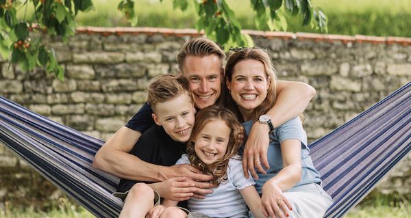 Gezin emigreert naar de Franse champagnestreek: ‘Ouders bepalen hier, kinderen luisteren en volgen’