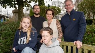 Godwin en Corriene met hun kinderen