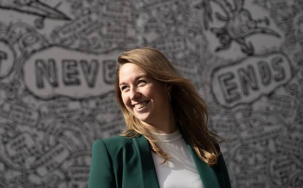Romee (34) traint een MBO-entreeklas: 'Achter gedrag schuilt altijd een verhaal'