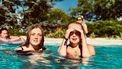 vakantie - kinderen in het zwembad