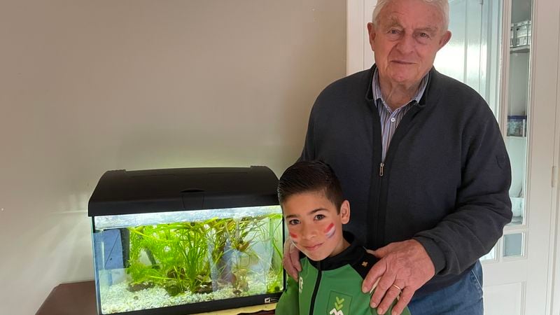 Maarten Frankenhuis en kleinzoon Lukas.