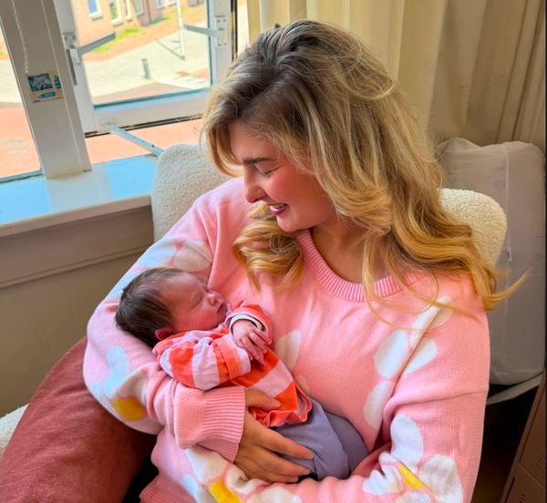 B&B Vol Liefde-Dani Zijlstra blikt terug op zware kraamweek: 'Geen roze wolk'
