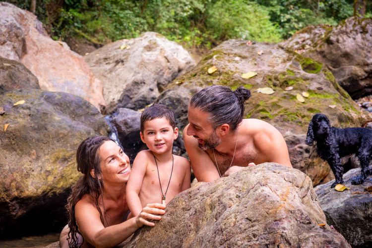 Teun en zijn gezin in Costa Rica