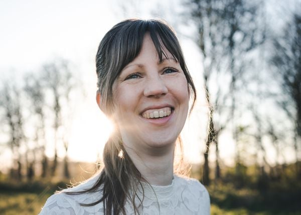 Ilse kreeg acht miskramen, een dochter die iedere dag om haar heen is en een tweede dochter die voor altijd in haar hart leeft: ‘Ik draag ze allemaal mee’