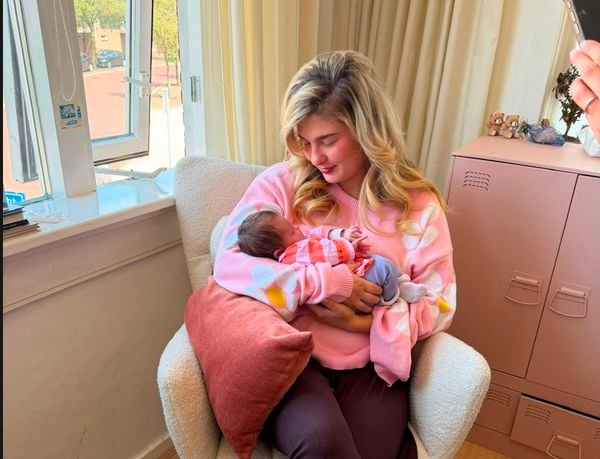 B&B Vol Liefde-Dani Zijlstra blikt terug op zware kraamweek: 'Geen roze wolk'
