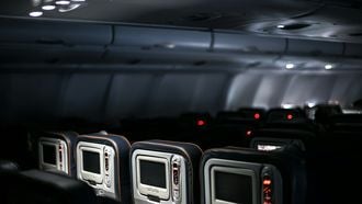 Moeders in het vliegtuig