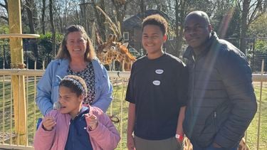 Vader, moeder, zoon en een dochter met een beperking