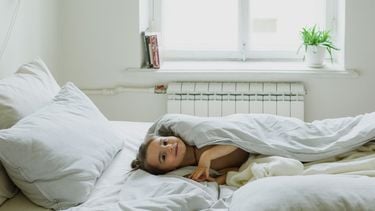 is jouw kind altijd vroeg wakker 8 tips voor ouders die langer willen slapen