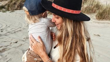 Indigo bijzondere kindernaam, moeder met zoontje